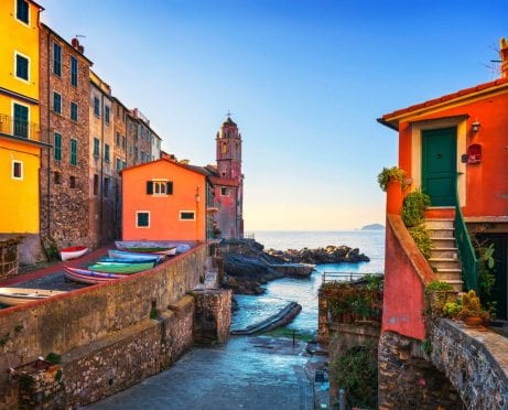 Traveling Cheap: Is Hostel Life Right for You?